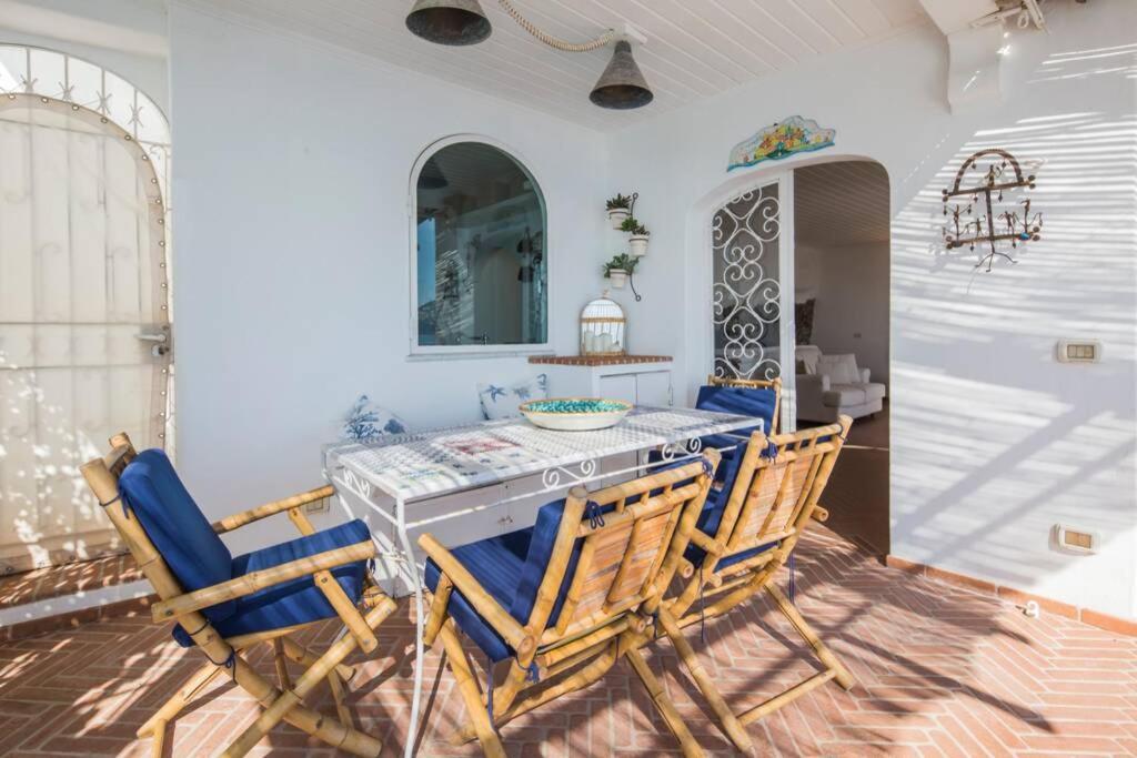 I Delfini Holiday House Positano Exteriör bild